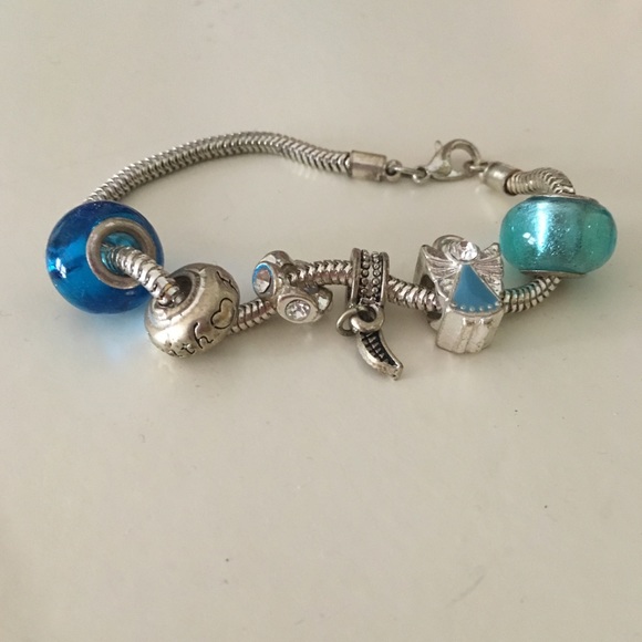 Pandora bracelet - Picture 1 of 3